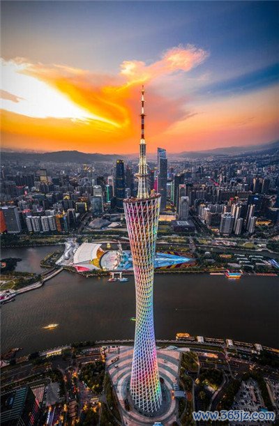 深圳高端模特市场的繁荣与发展 深圳高端模特市场的繁荣与发展